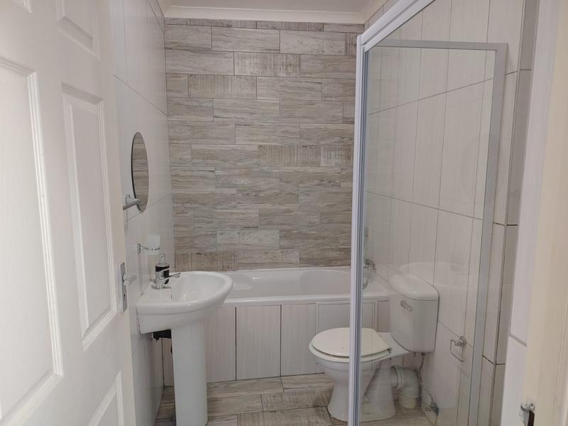 3 Bedroom Property for Sale in Island View Western Cape